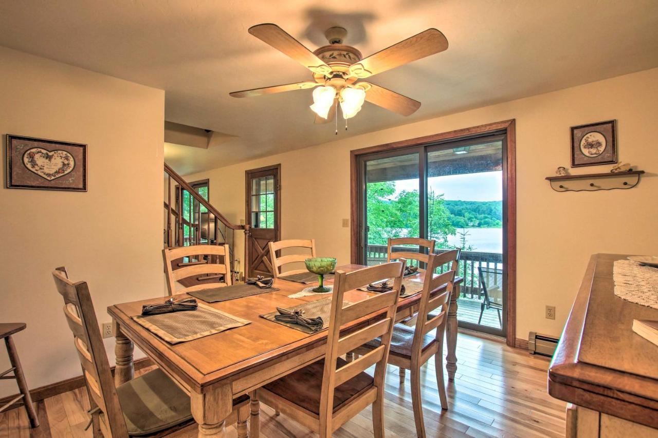 Waterfront New England House On Wickaboag Lake! West Brookfield Exteriör bild
