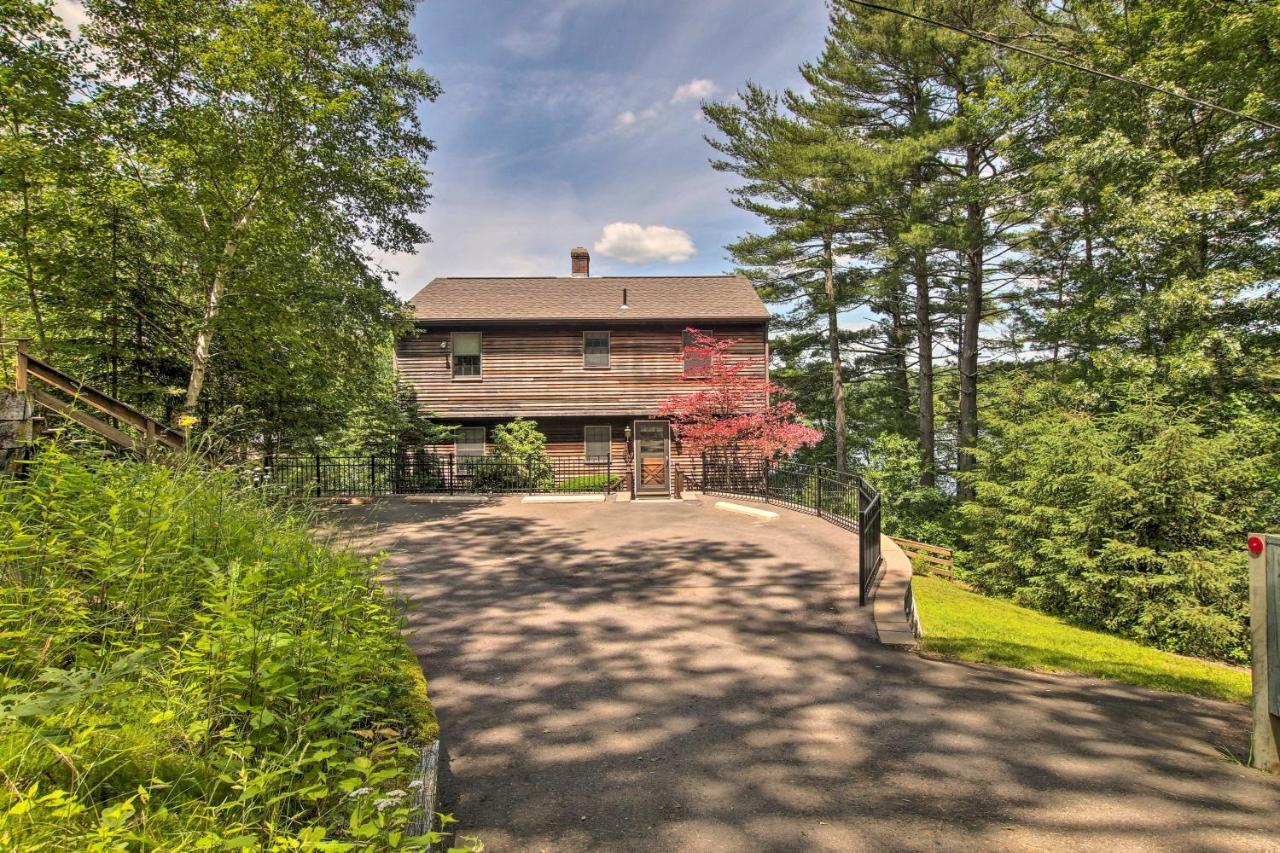 Waterfront New England House On Wickaboag Lake! West Brookfield Exteriör bild