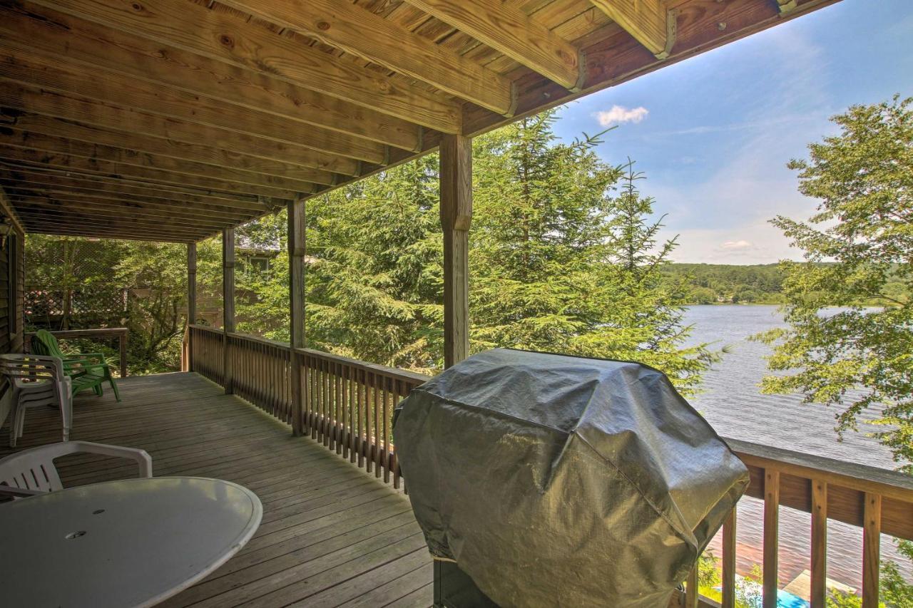 Waterfront New England House On Wickaboag Lake! West Brookfield Exteriör bild